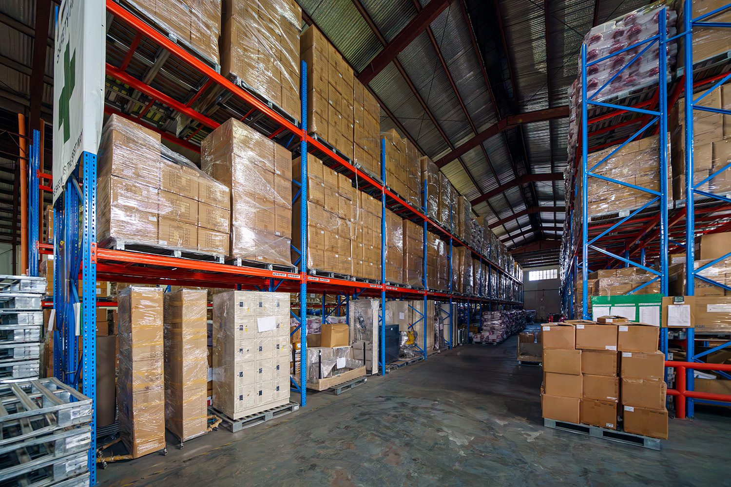 How to Relocate or Reconfigure Pallet Racks Without Shutting Down Your Warehouse